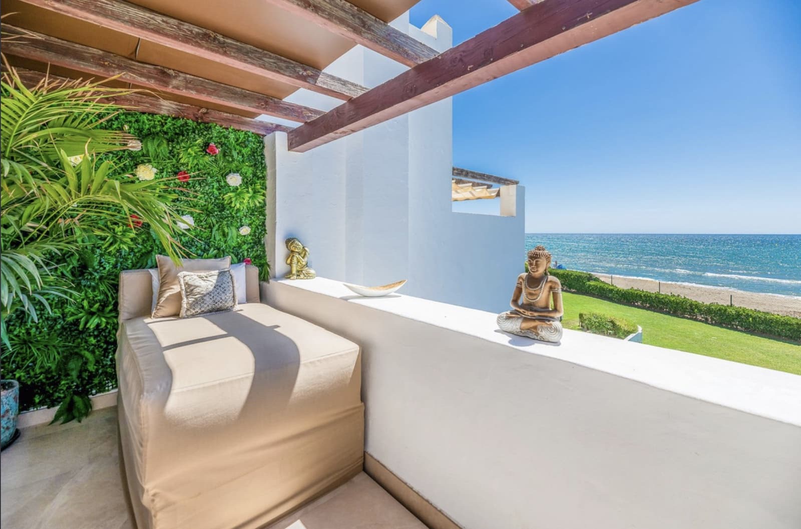 Casa de 4 habitaciones en Marbella en venta con piscina garaje - 1.750.000 € (Ref: 10094374)