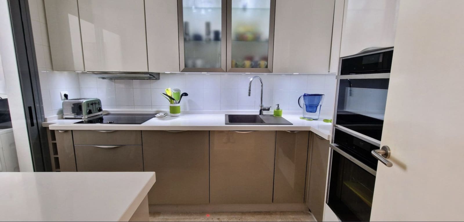 3 Zimmer Haus zu verkaufen in Marbella mit Pool - 550.000 € (Ref: 10094375)