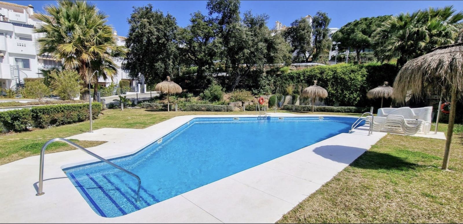 3 Zimmer Haus zu verkaufen in Marbella mit Pool - 550.000 € (Ref: 10094375)