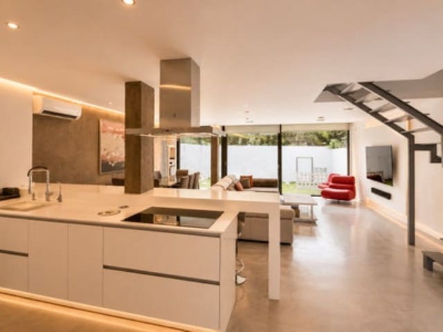 3 camera da letto Villetta Bifamiliare in vendita in Nueva Andalucia, Marbella con piscina garage - 1.100.000 € (Rif: 10094377)