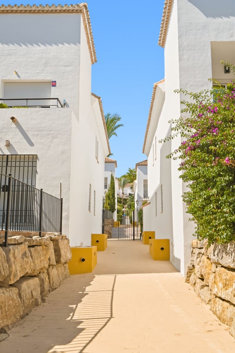 2 sypialnia Apartament na sprzedaż w Marbella z basenem garażem - 489 000 € (Ref: 10098183)