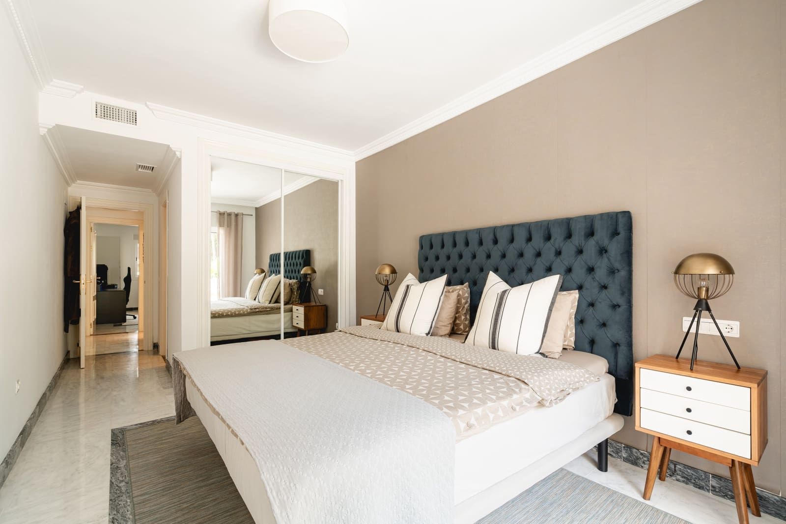 2 sypialnia Apartament na sprzedaż w Marbella z basenem garażem - 489 000 € (Ref: 10098183)