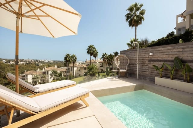 Apartamento de 3 habitaciones en Nueva Andalucia, Marbella en venta con piscina garaje - 1.500.000 € (Ref: 10098184)