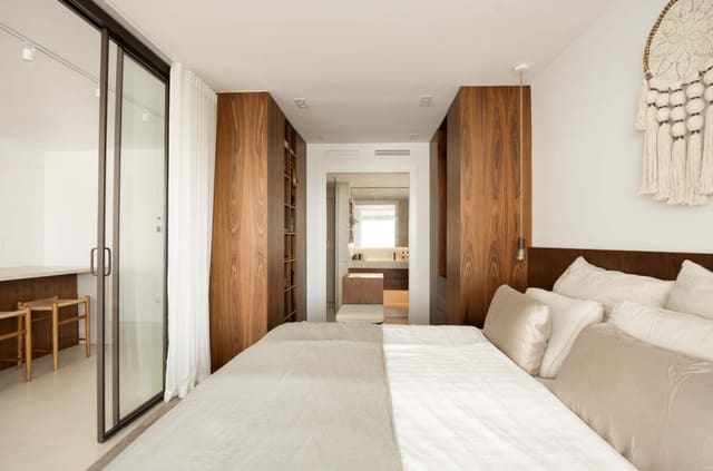 Apartamento de 3 habitaciones en Nueva Andalucia, Marbella en venta con piscina garaje - 1.500.000 € (Ref: 10098184)