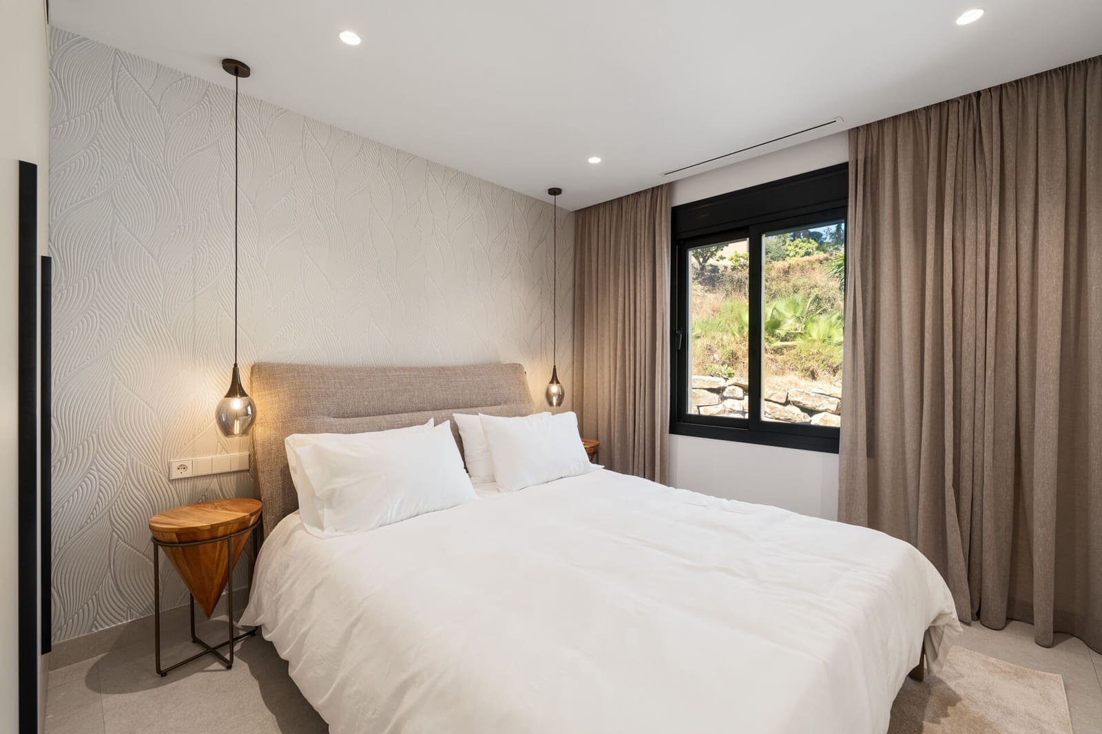 3 Zimmer Apartment zu verkaufen in Marbella mit Pool Garage - 1.050.000 € (Ref: 10102218)