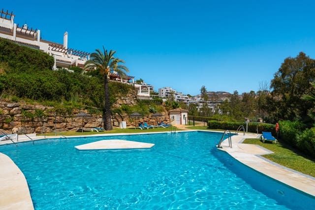 3 chambre Appartement à vendre à Los Naranjos, Marbella avec piscine garage - 1 050 000 € (Ref: 10102218)