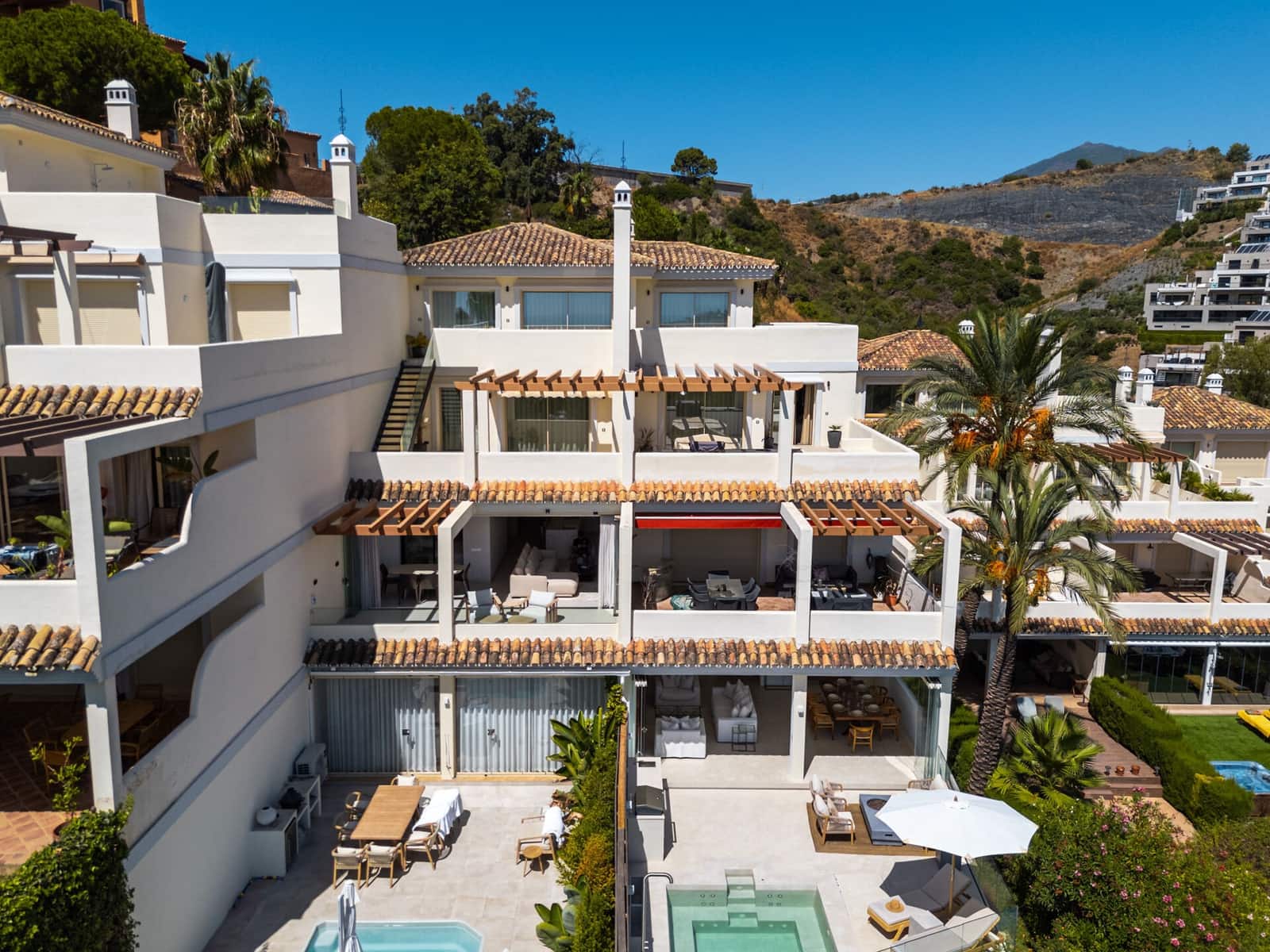 3 Zimmer Apartment zu verkaufen in Marbella mit Pool Garage - 1.050.000 € (Ref: 10102218)