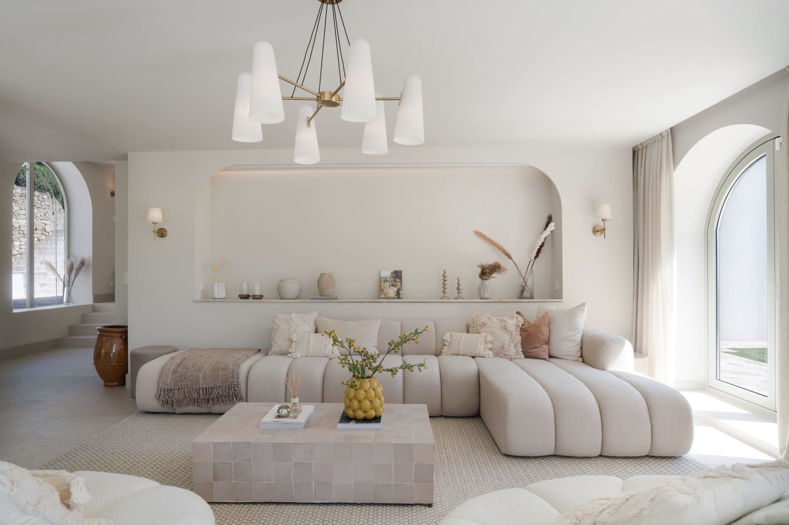 4 slaapkamer Villa te koop in Nueva Andalucia met zwembad garage - € 3.495.000 (Ref: 10102219)