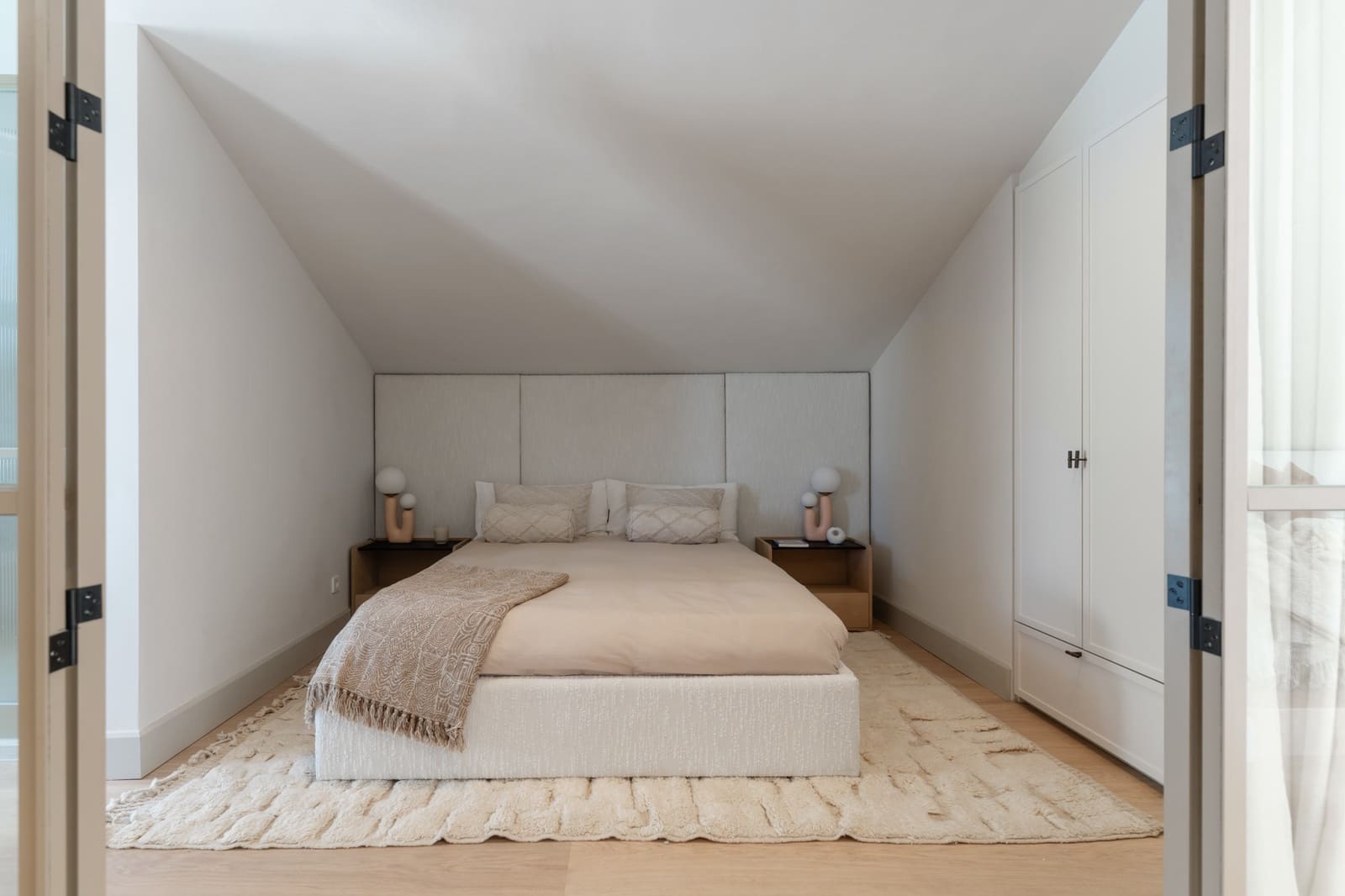4 slaapkamer Villa te koop in Nueva Andalucia met zwembad garage - € 3.495.000 (Ref: 10102219)