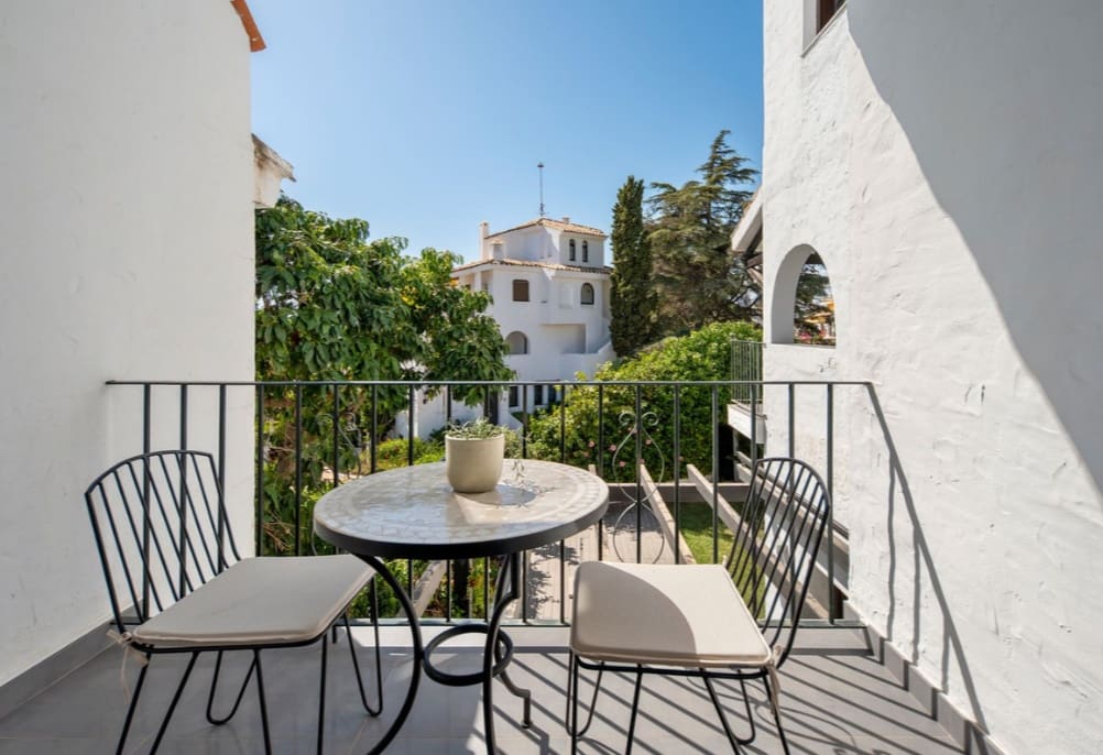 4 makuuhuone Omakotitalo myytävänä paikassa Marbella mukana uima-altaan 
autotalli - 1 395 000 € (Ref: 10109376)