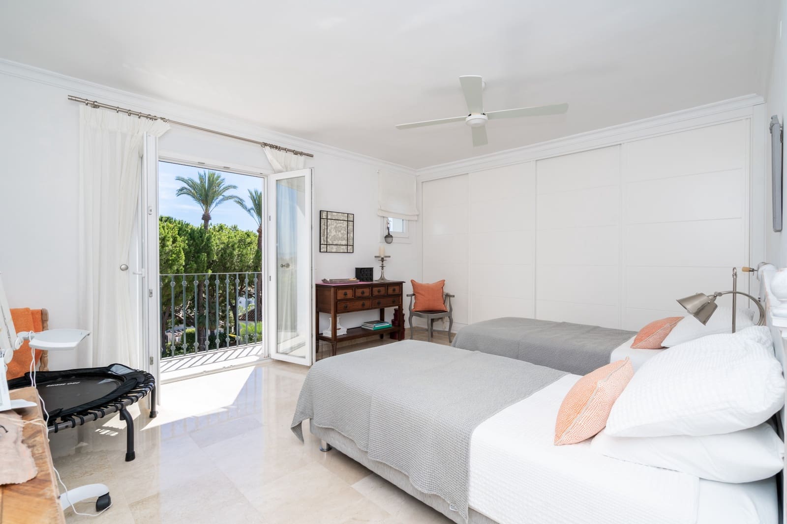 3 slaapkamer Penthouse te koop in El Paraiso met zwembad - € 675.000 (Ref: 10115578)