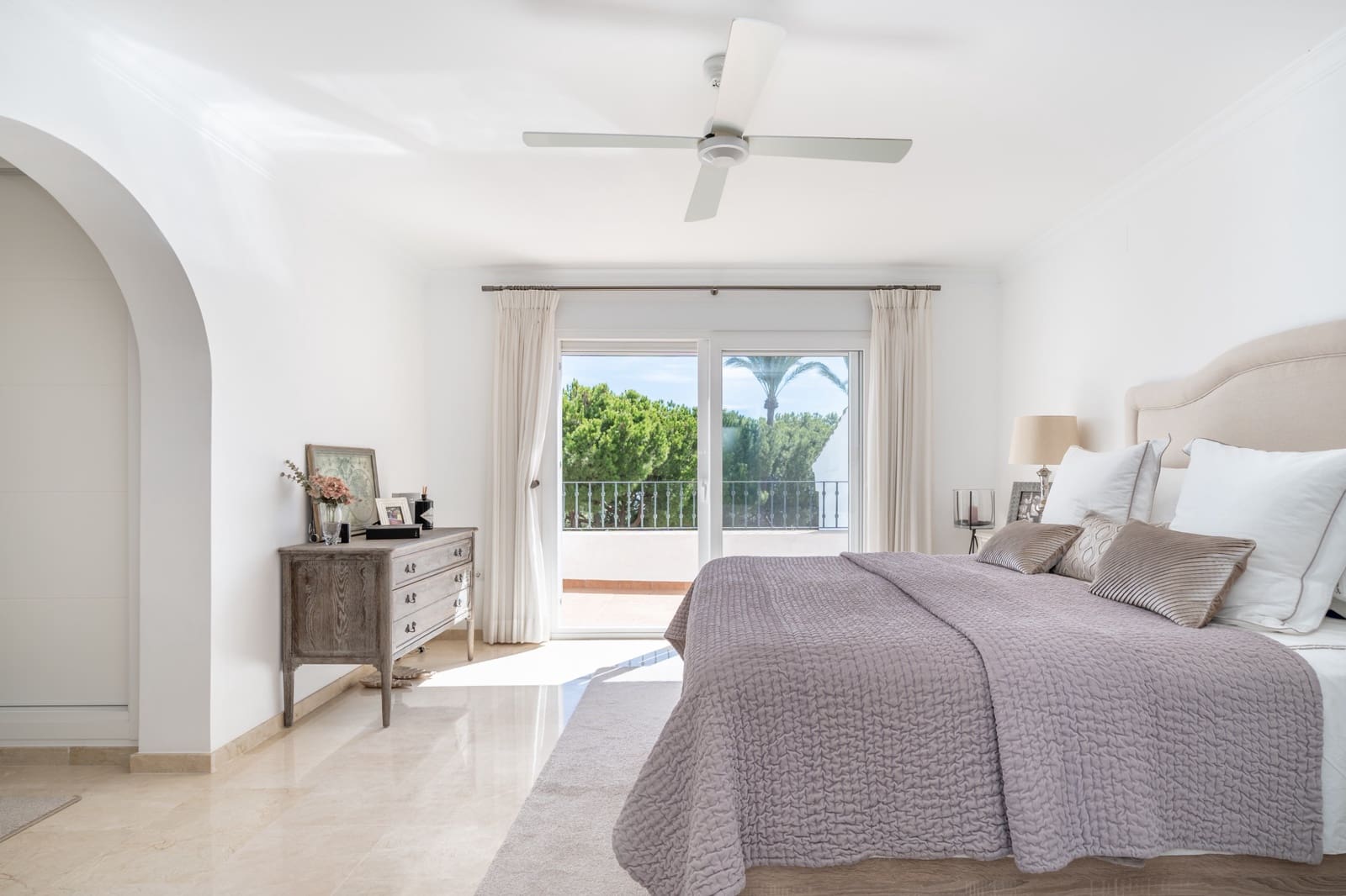 3 slaapkamer Penthouse te koop in El Paraiso met zwembad - € 675.000 (Ref: 10115578)
