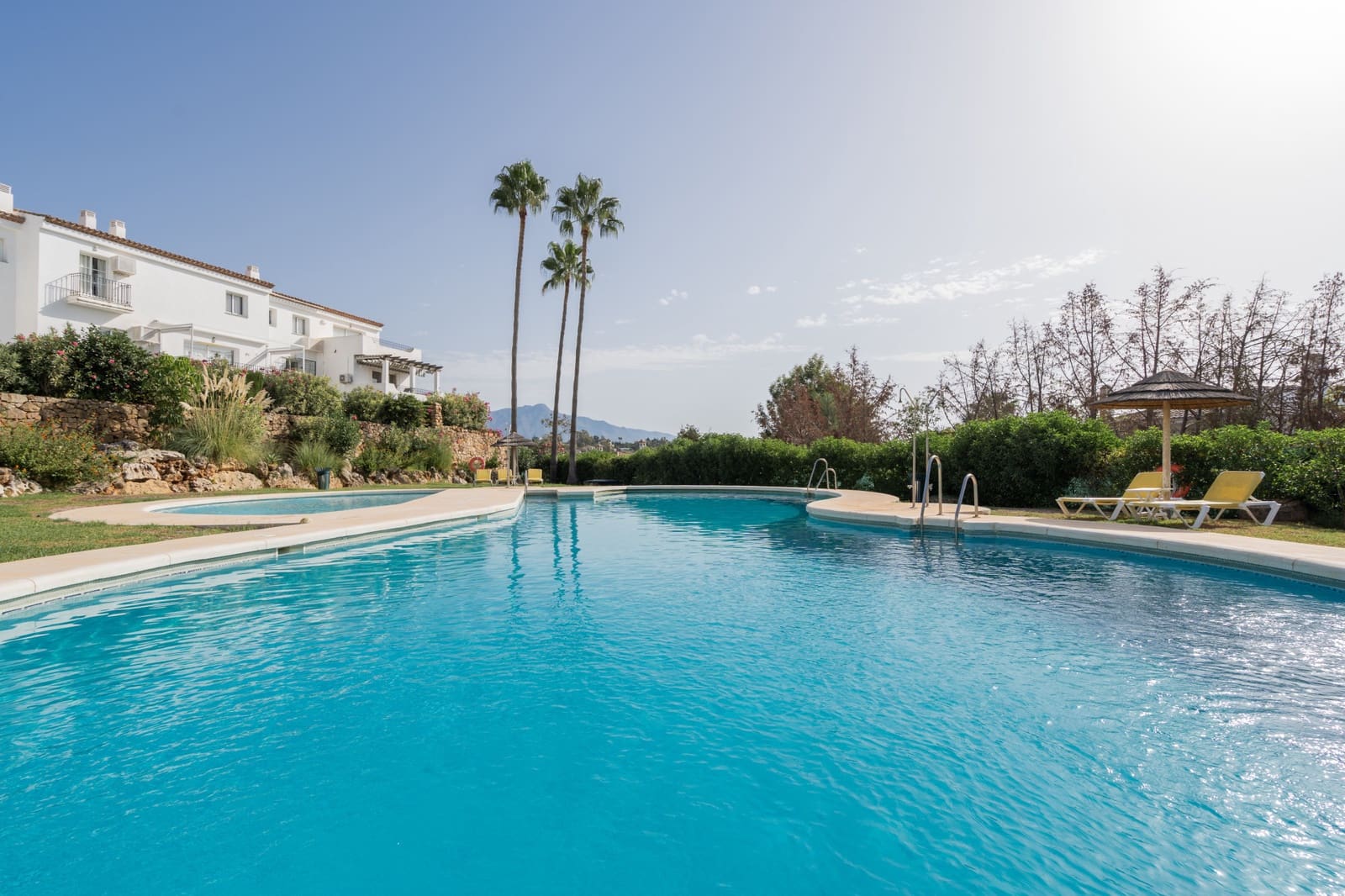 3 slaapkamer Penthouse te koop in El Paraiso met zwembad - € 675.000 (Ref: 10115578)
