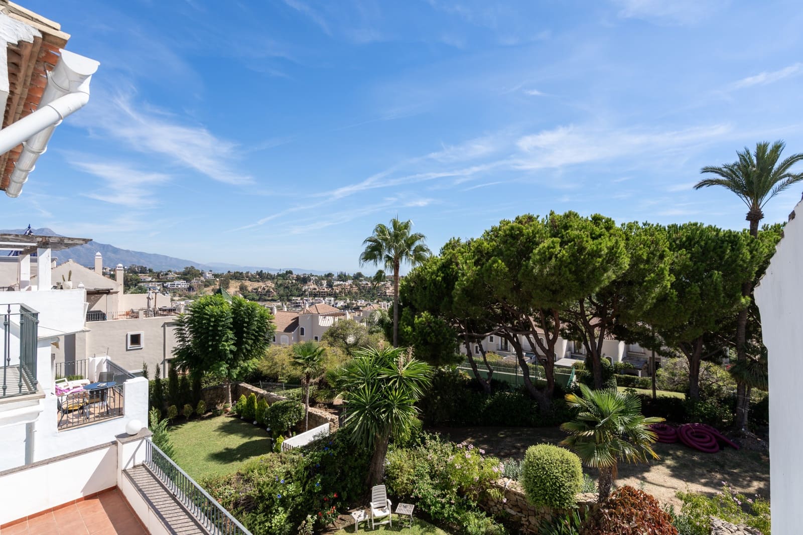 3 slaapkamer Penthouse te koop in El Paraiso met zwembad - € 675.000 (Ref: 10115578)