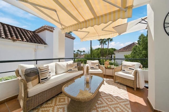 2 Zimmer Apartment zu verkaufen in Los Naranjos, Marbella mit Pool Garage - 459.000 € (Ref: 10115580)