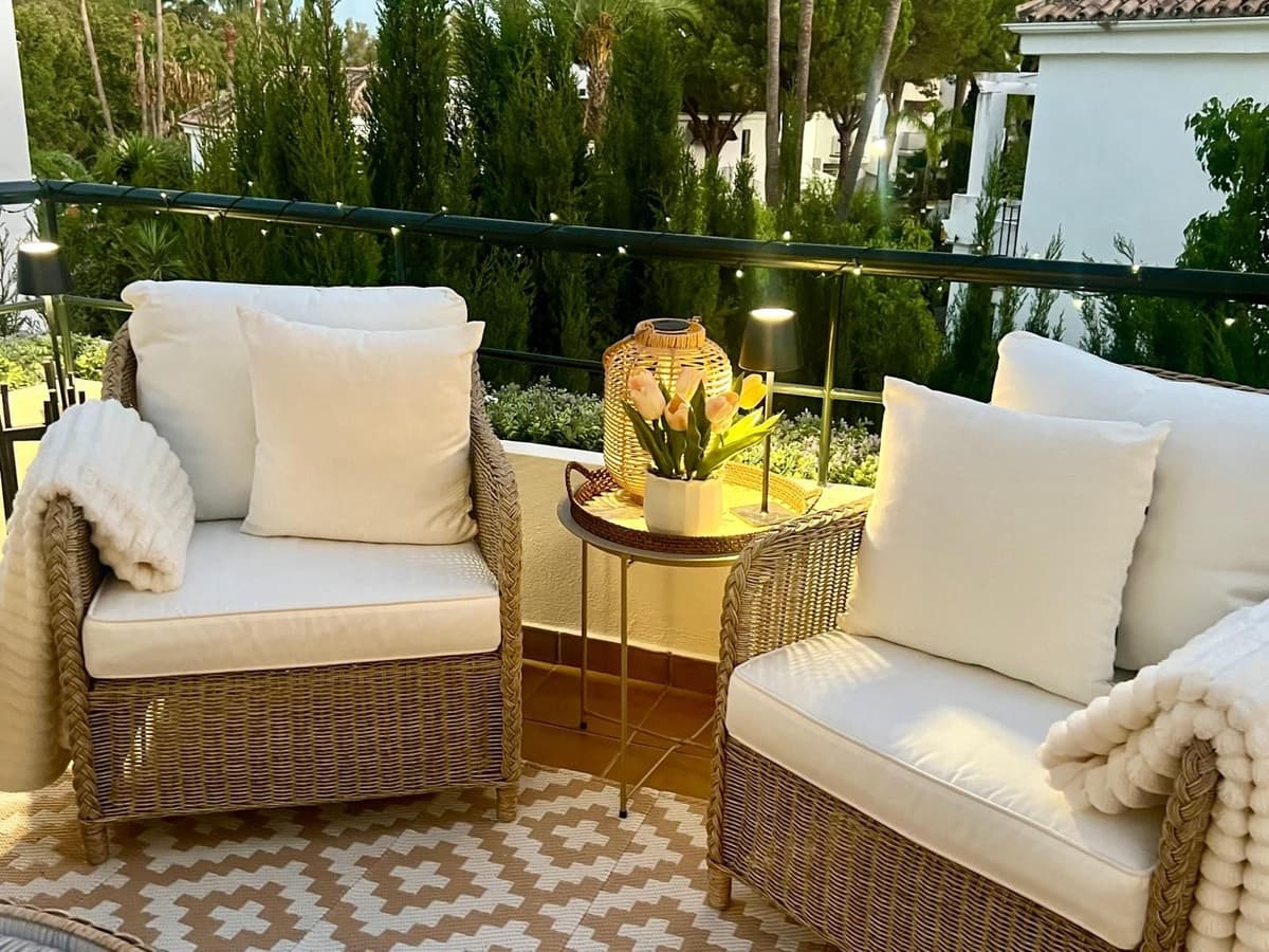 2 bedroom Apartment for sale in Marbella with pool garage - € 459,000 (Ref: 10115580)