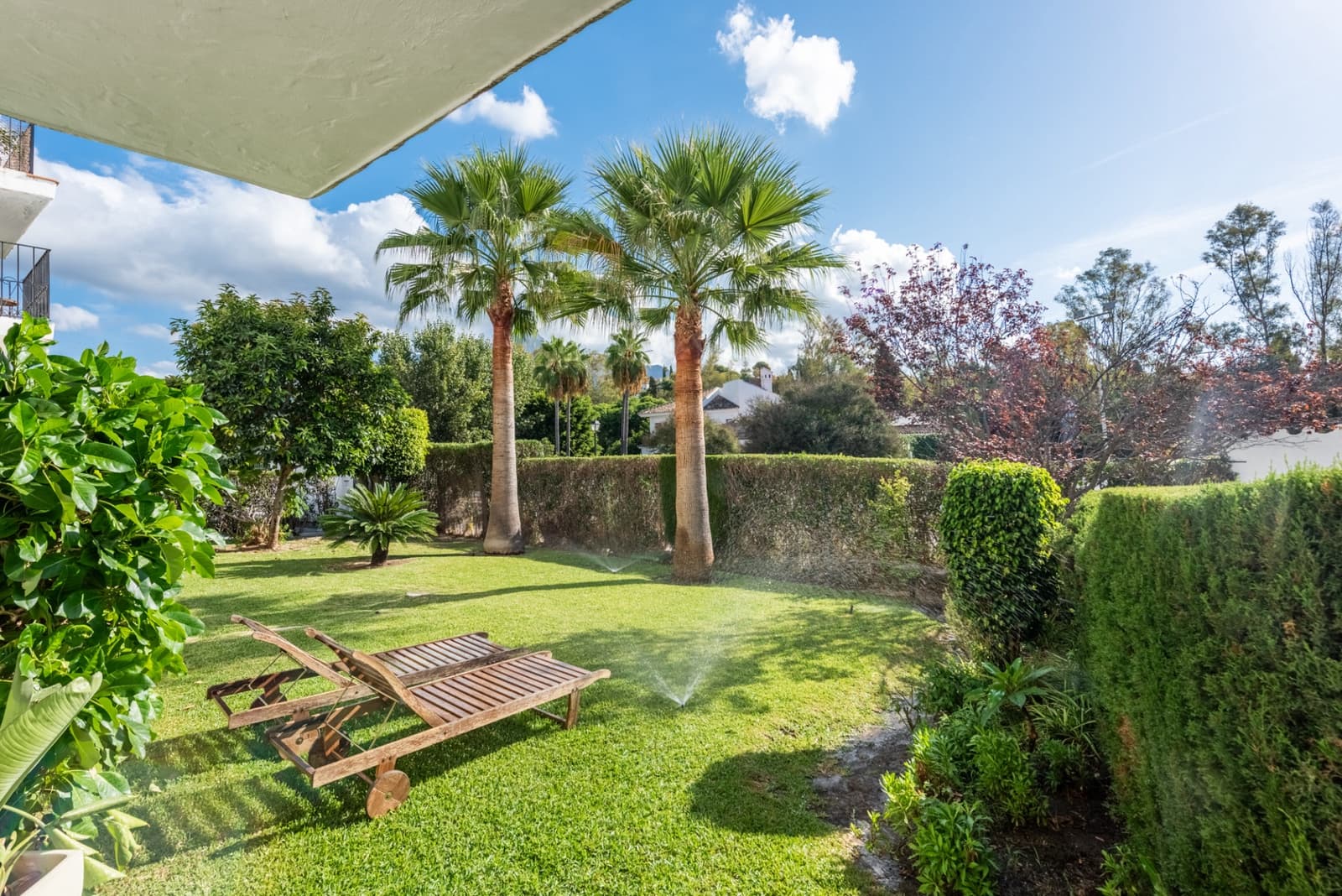 Apartamento de 3 habitaciones en Nueva Andalucia en venta con piscina garaje - 595.000 € (Ref: 10115582)