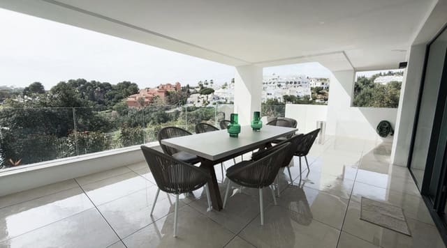 2 soverom Penthouse til salgs i Marbella med svømmebasseng garasje - € 1 000 000 (Ref: 10119036)