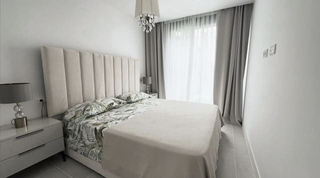 2 soverom Penthouse til salgs i Marbella med svømmebasseng garasje - € 1 000 000 (Ref: 10119036)