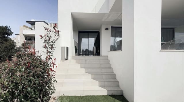 2 soverom Penthouse til salgs i Marbella med svømmebasseng garasje - € 1 000 000 (Ref: 10119036)