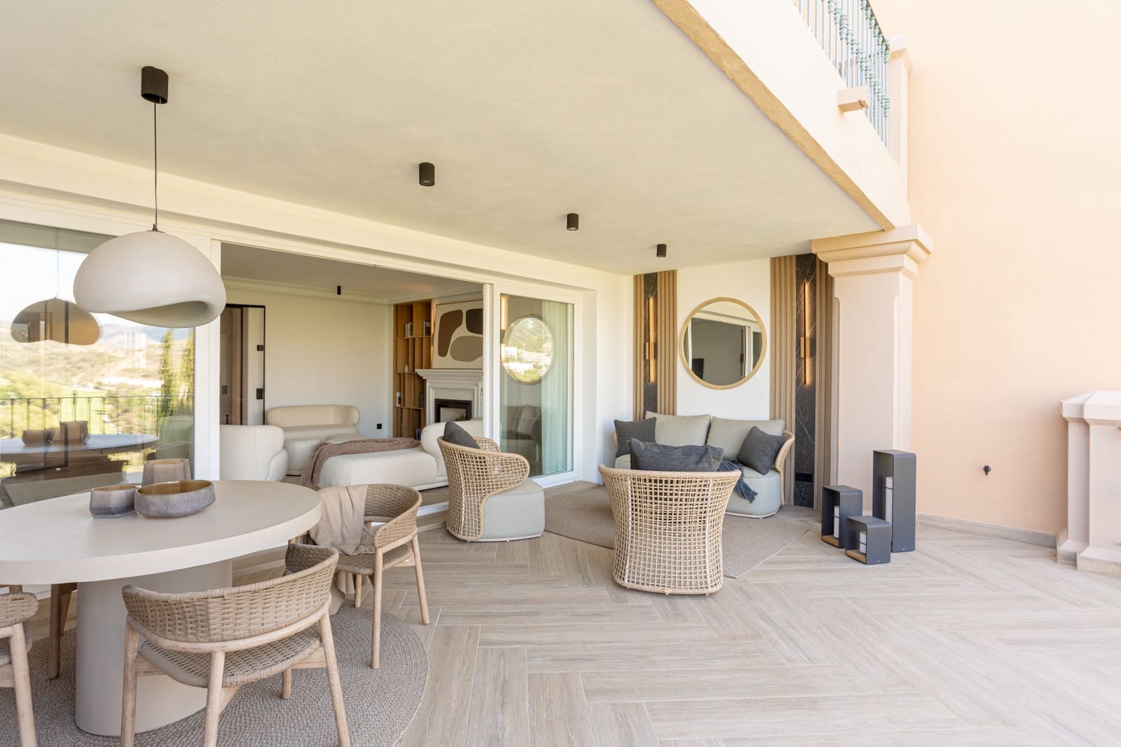 Apartamento de 3 habitaciones en Benahavís en venta con piscina - 1.270.000 € (Ref: 10119037)