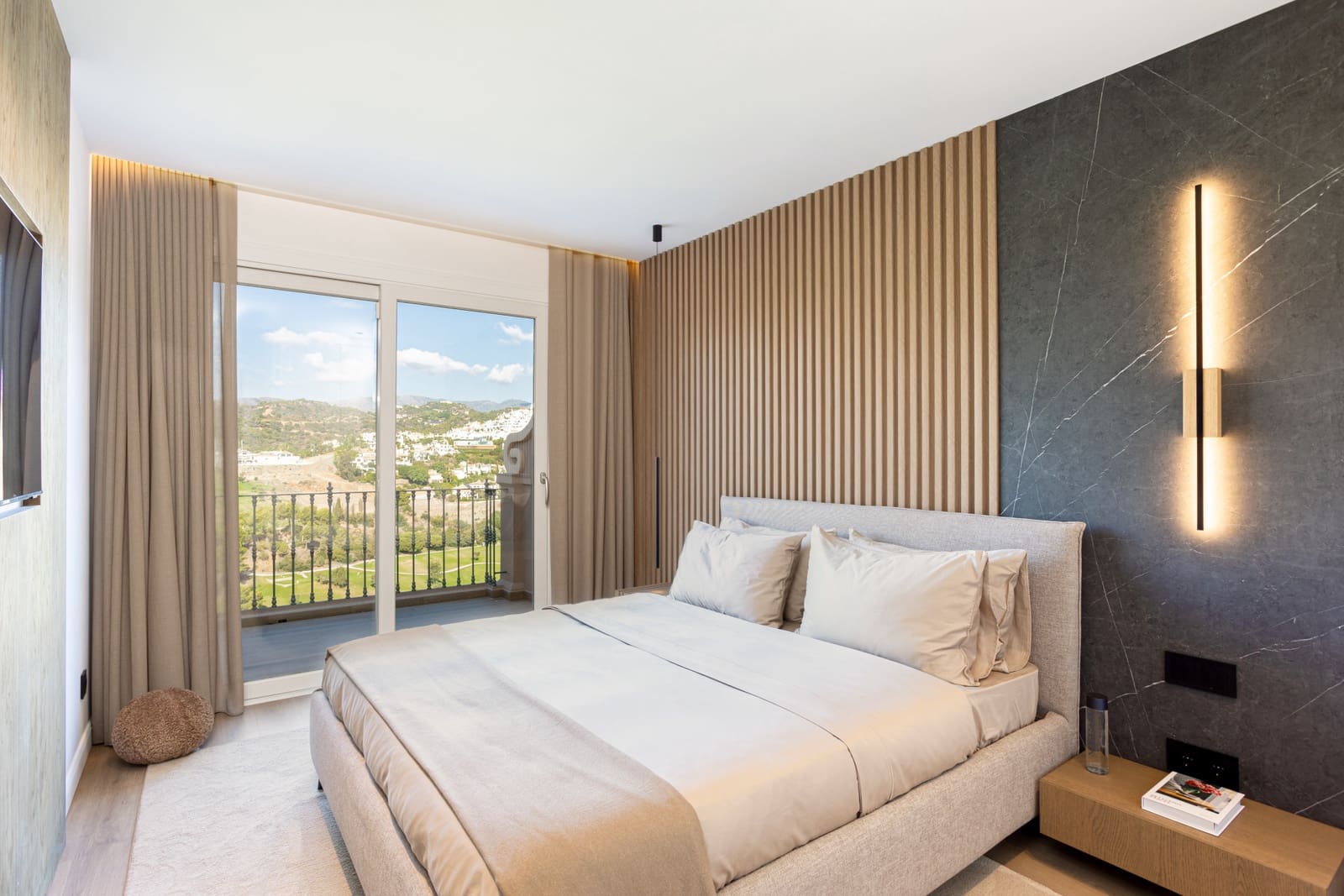 Apartamento de 3 habitaciones en Benahavís en venta con piscina - 1.270.000 € (Ref: 10119037)