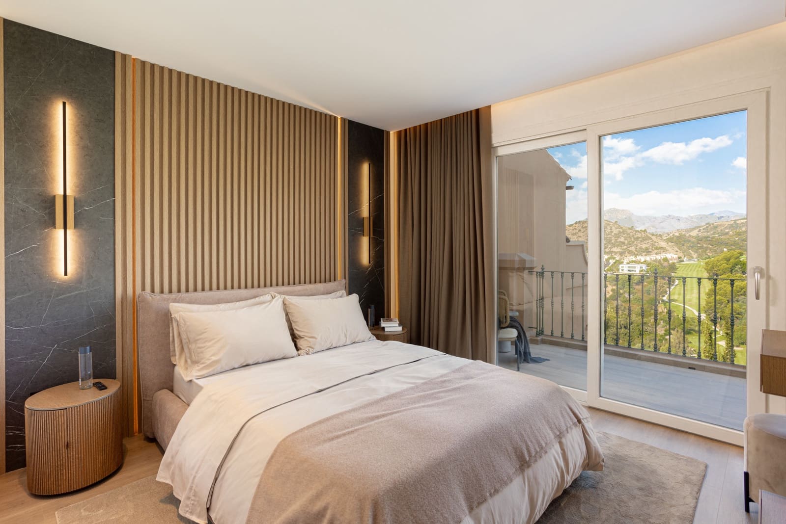 Apartamento de 3 habitaciones en Benahavís en venta con piscina - 1.270.000 € (Ref: 10119037)