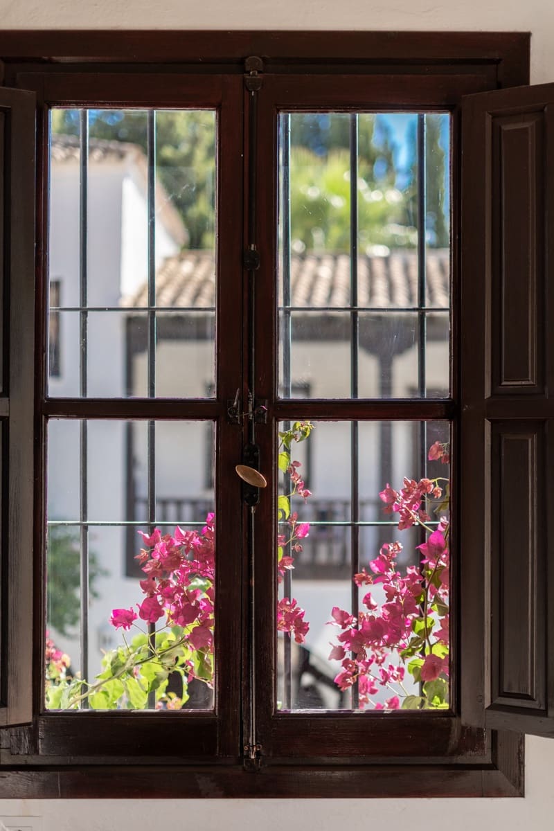 9 slaapkamer Finca/Landhuis te koop in Estepona met zwembad - € 2.700.000 (Ref: 10119040)