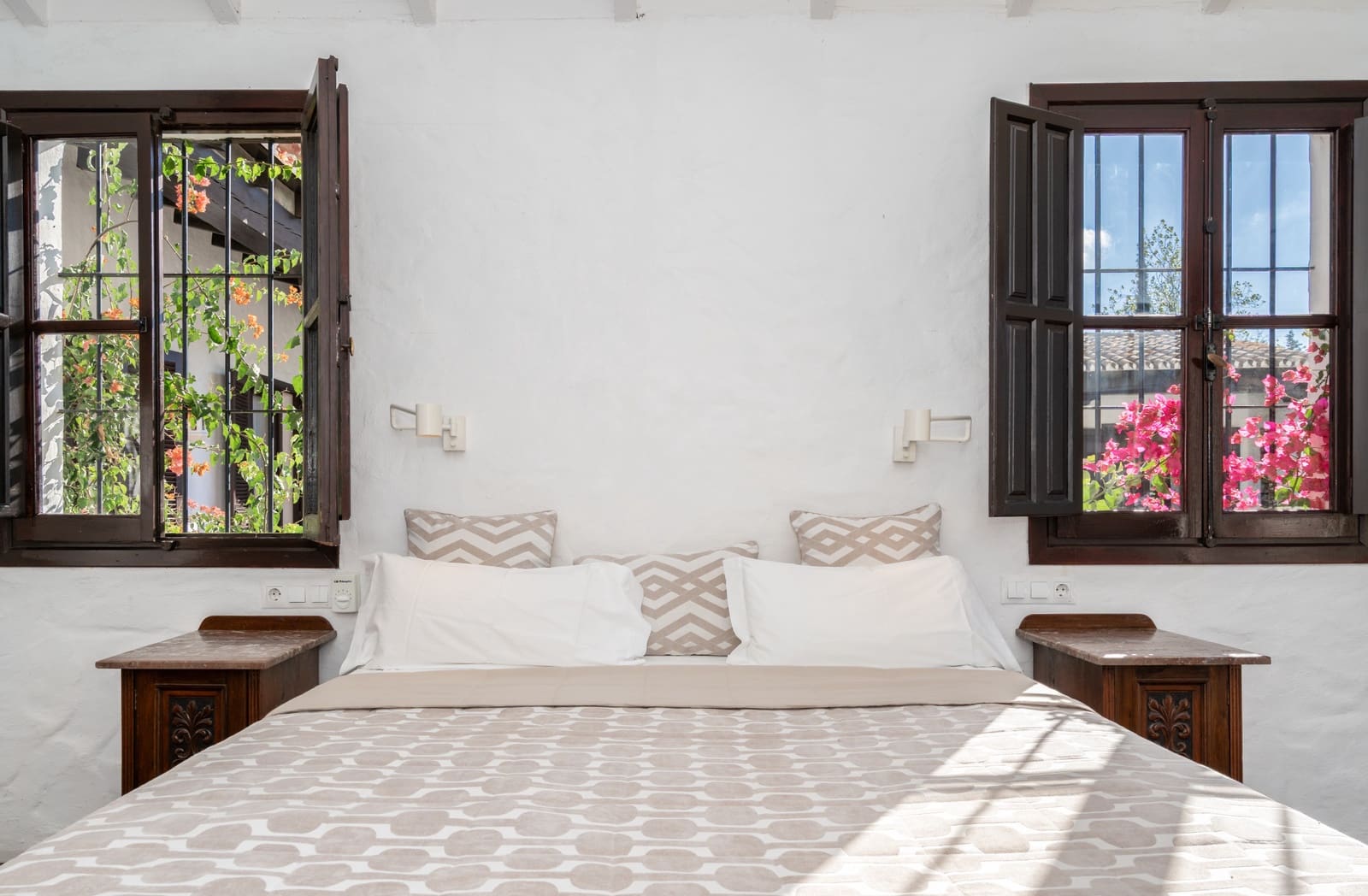 9 slaapkamer Finca/Landhuis te koop in Estepona met zwembad - € 2.700.000 (Ref: 10119040)