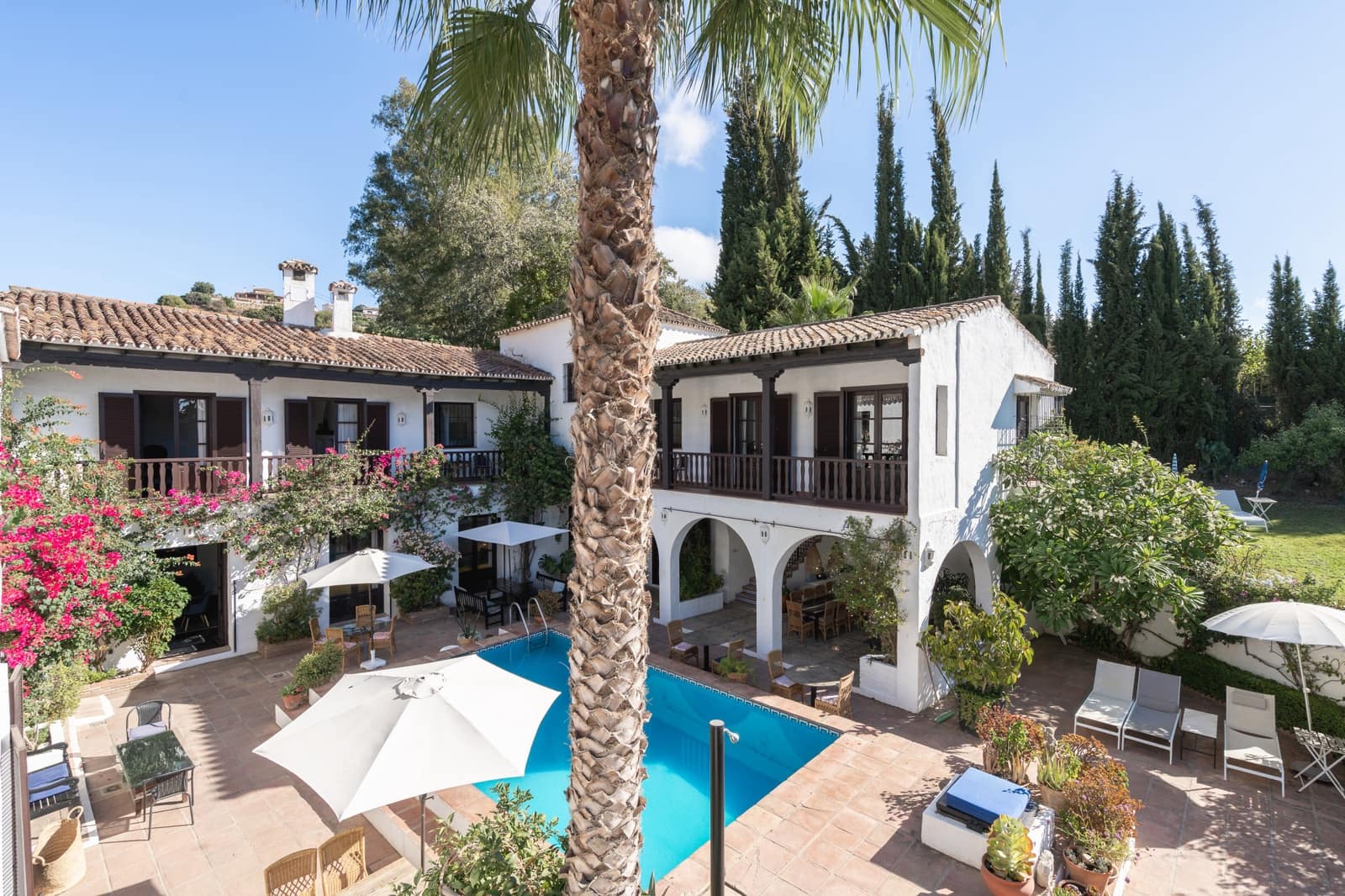9 slaapkamer Finca/Landhuis te koop in Estepona met zwembad - € 2.700.000 (Ref: 10119040)