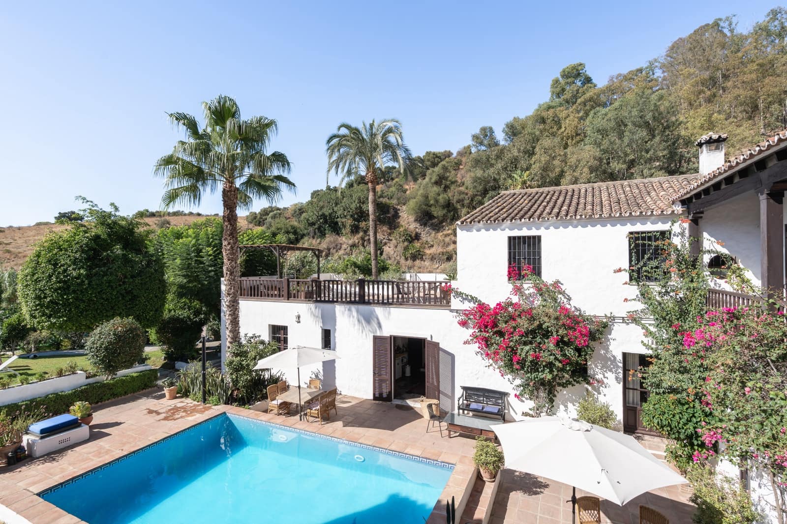 9 slaapkamer Finca/Landhuis te koop in Estepona met zwembad - € 2.700.000 (Ref: 10119040)