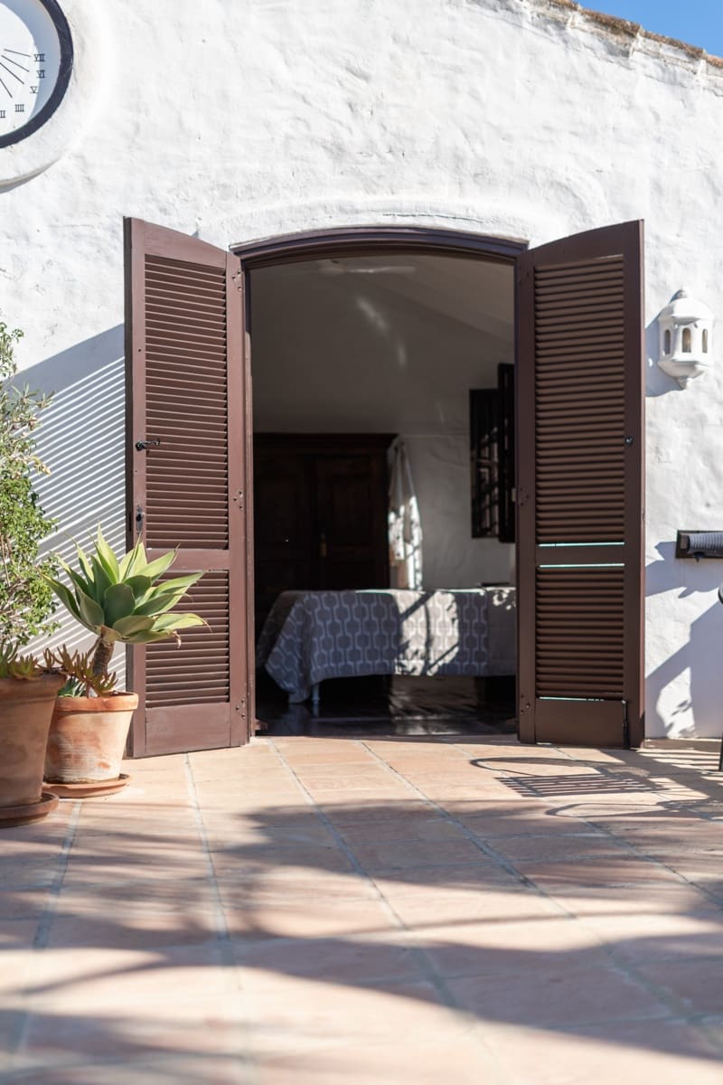 9 slaapkamer Finca/Landhuis te koop in Estepona met zwembad - € 2.700.000 (Ref: 10119040)