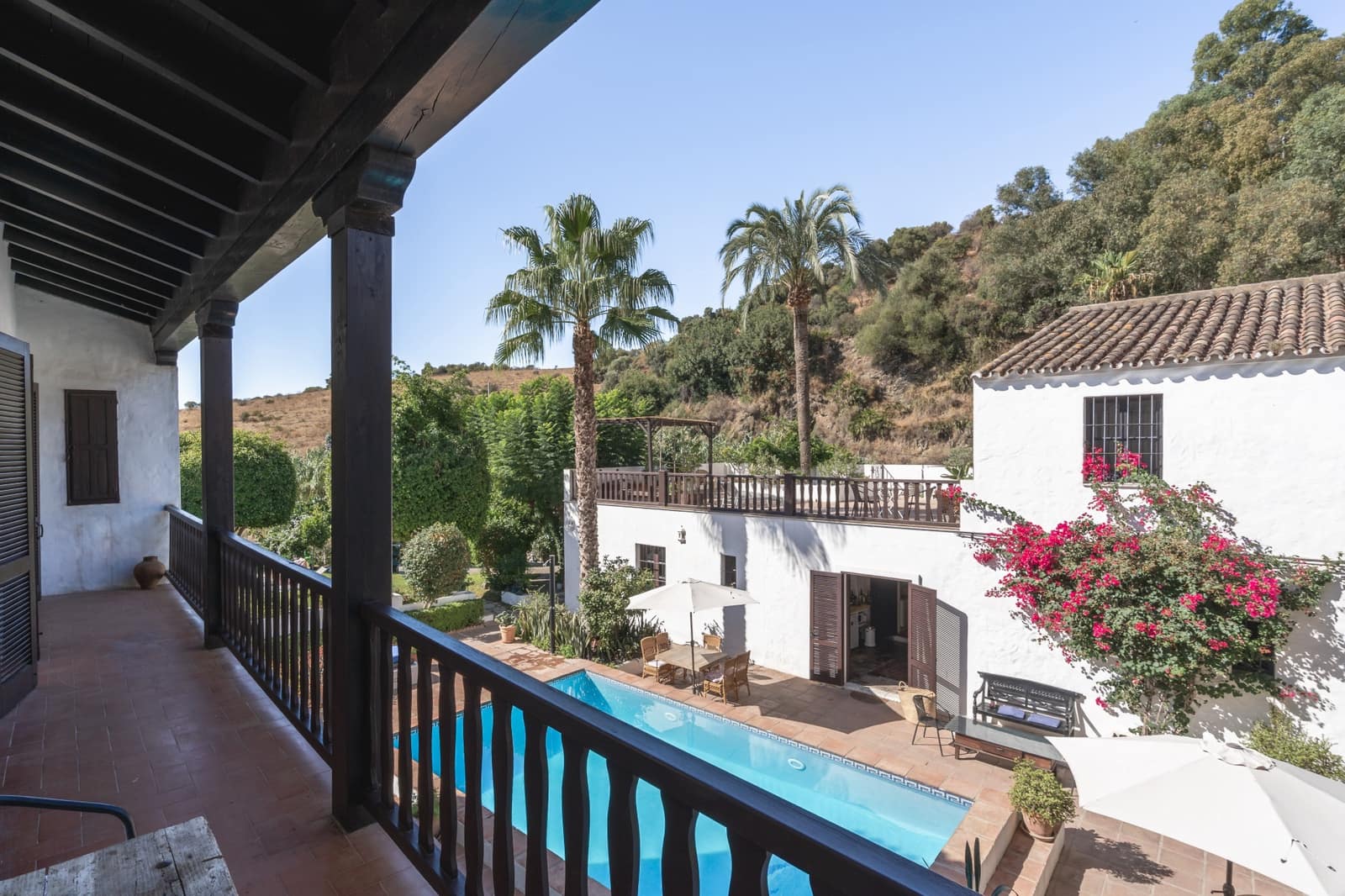 9 slaapkamer Finca/Landhuis te koop in Estepona met zwembad - € 2.700.000 (Ref: 10119040)