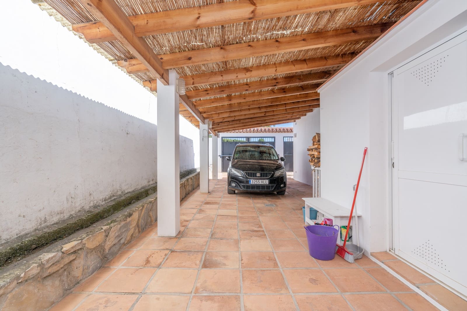 4 makuuhuone Huvila myytävänä paikassa Estepona mukana uima-altaan 
autotalli - 1 295 000 € (Ref: 10119041)