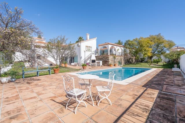 4 chambre Villa/Maison à vendre à Estepona avec piscine garage - 1 295 000 € (Ref: 10119041)
