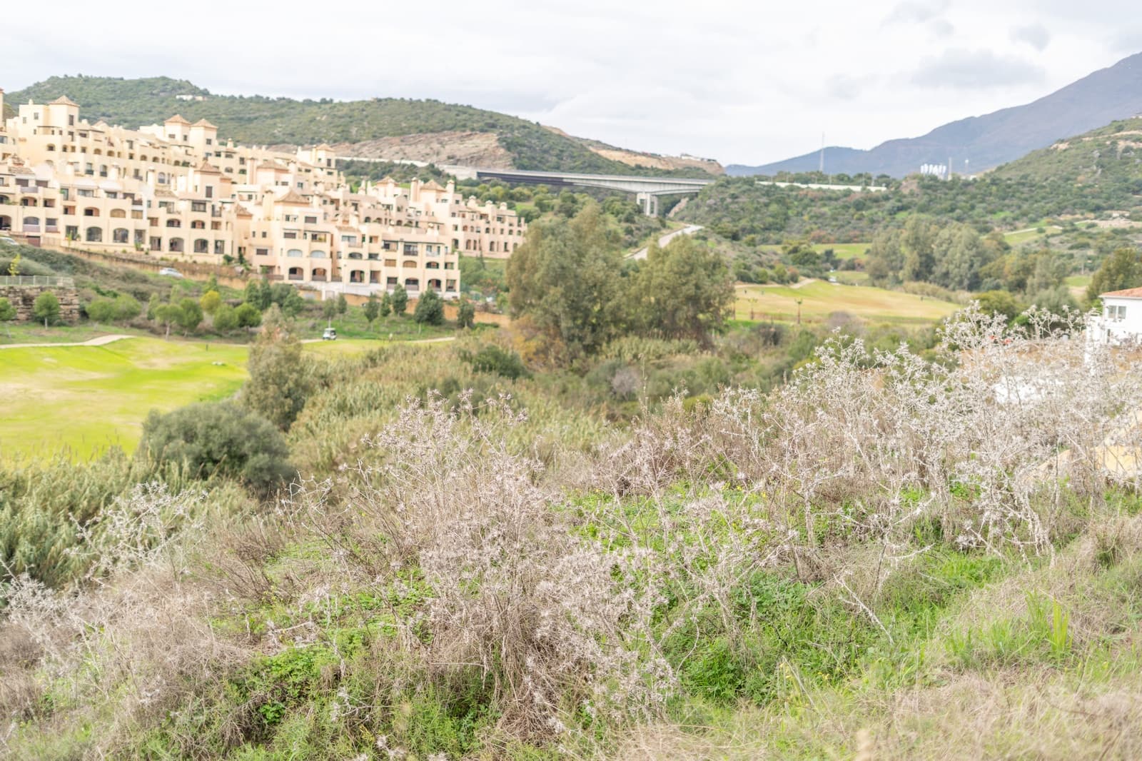 Działka budowlana na sprzedaż w Estepona - 250 000 € (Ref: 10119043)