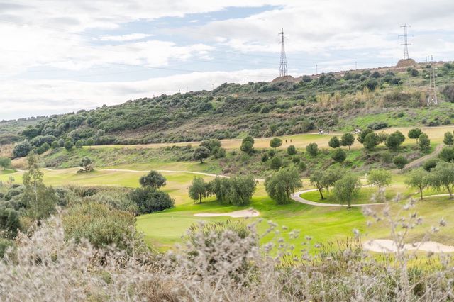 Działka budowlana na sprzedaż w Estepona - 250 000 € (Ref: 10119043)