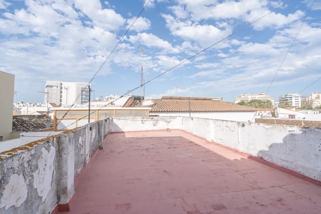6 chambre Maison de Ville à vendre à Estepona avec garage - 900 000 € (Ref: 10119044)