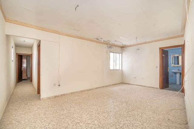 6 chambre Maison de Ville à vendre à Estepona avec garage - 900 000 € (Ref: 10119044)