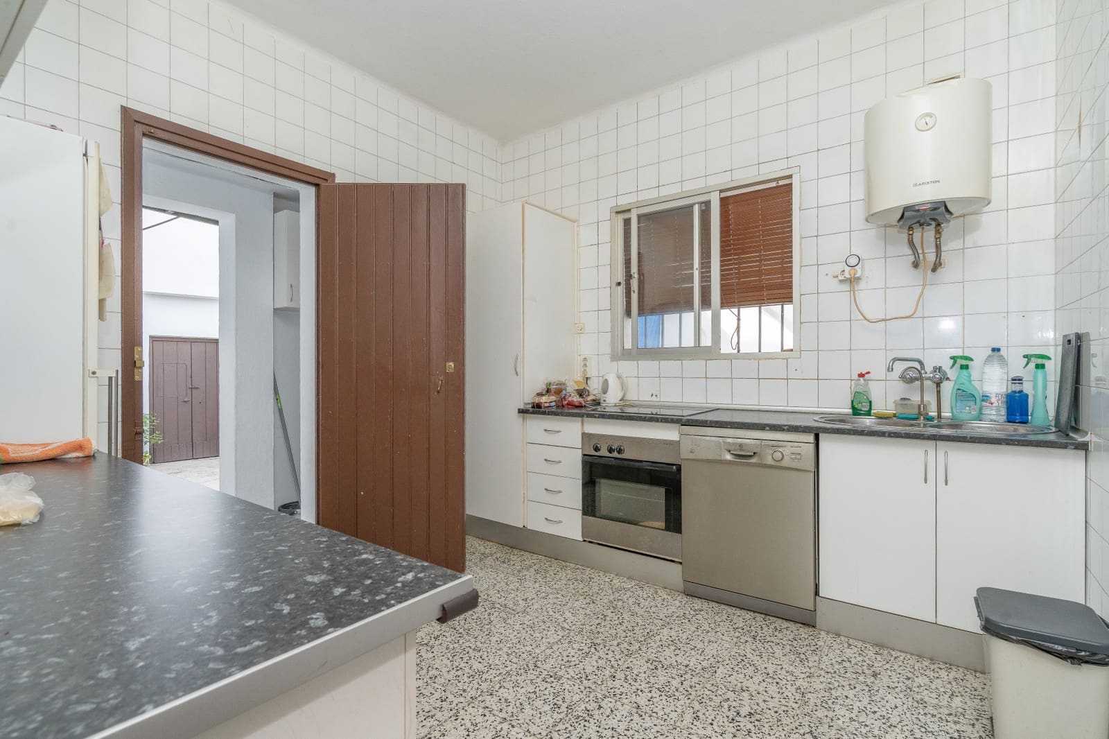 6 chambre Maison de Ville à vendre à Estepona avec garage - 900 000 € (Ref: 10119044)