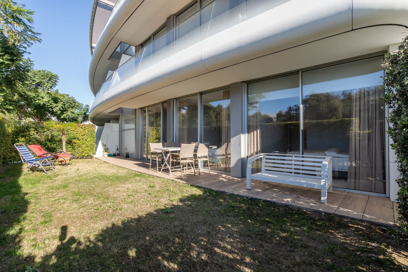3 bedroom Apartment for sale in Estepona with pool garage - € 895,000 (Ref: 10119045)