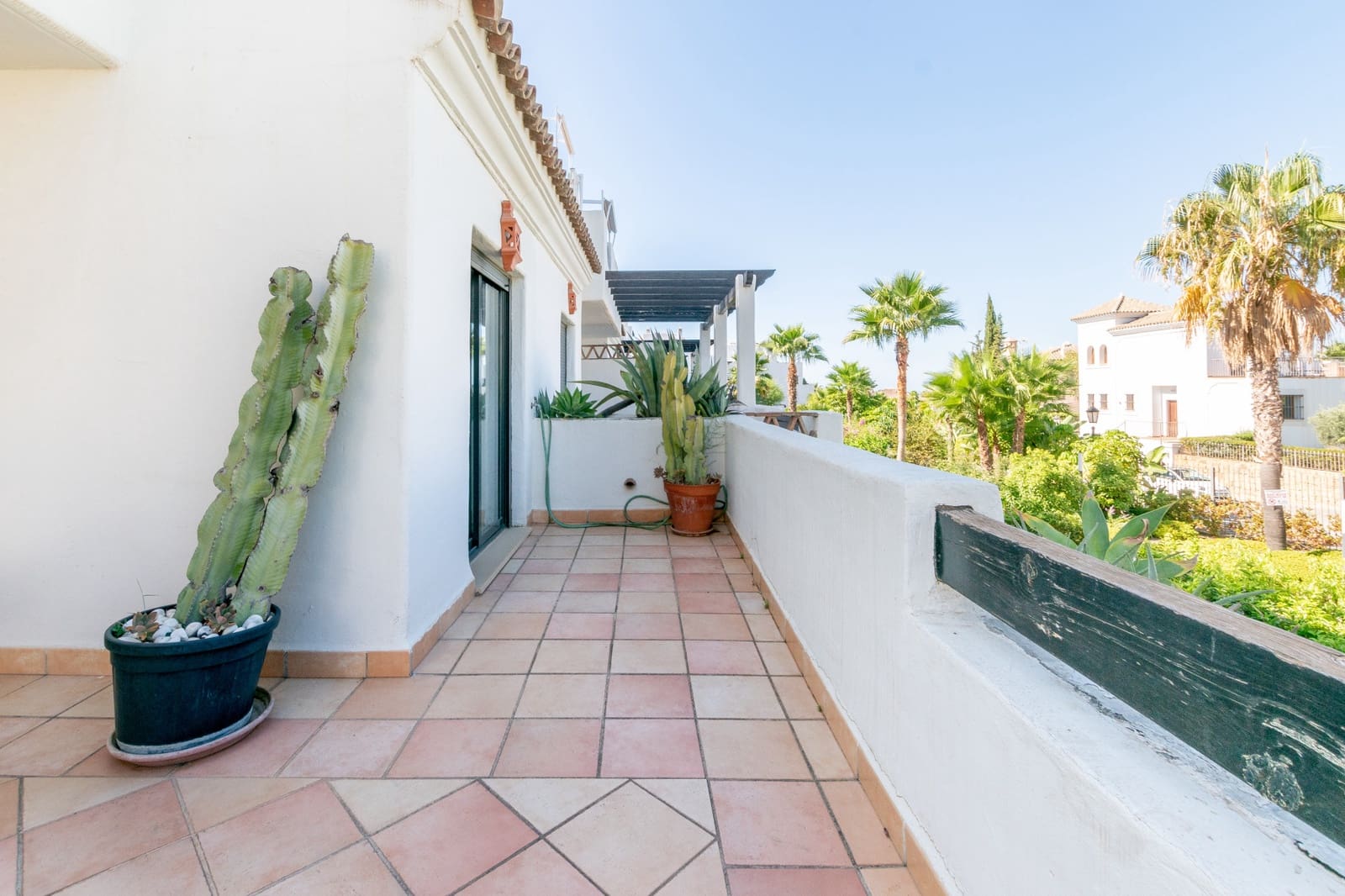 2 quarto Apartamento para venda em Estepona com piscina garagem - 439 000 € (Ref: 10119047)