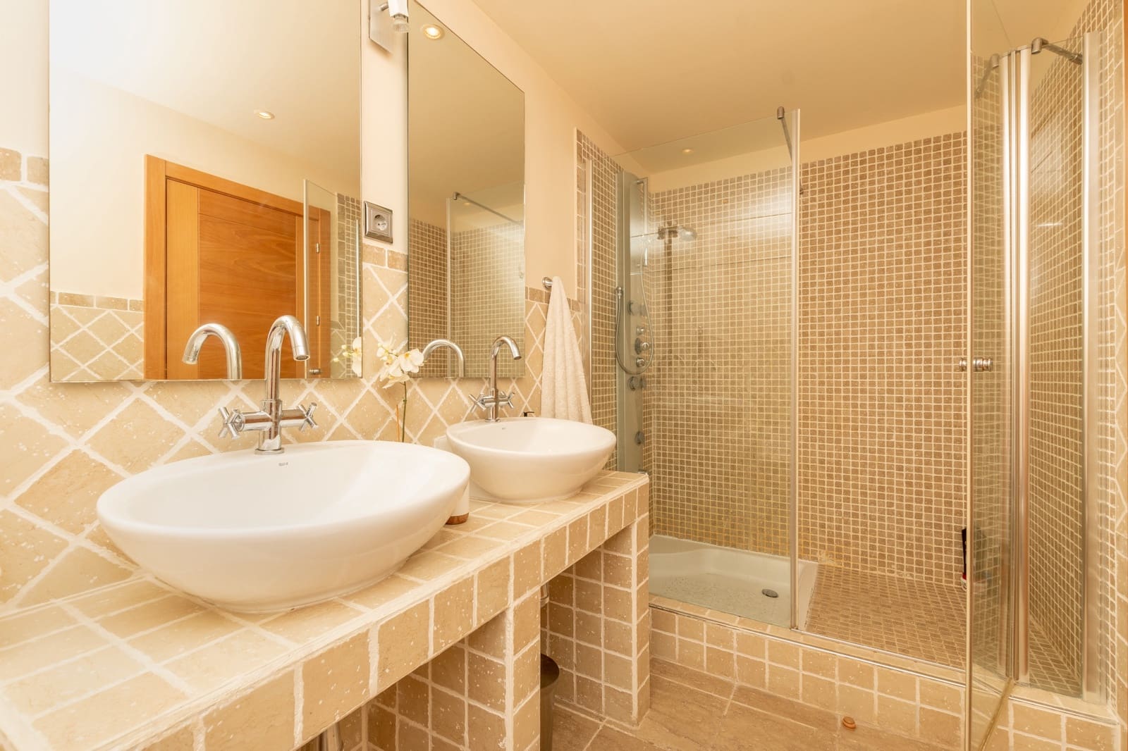 2 quarto Apartamento para venda em Estepona com piscina garagem - 439 000 € (Ref: 10119047)