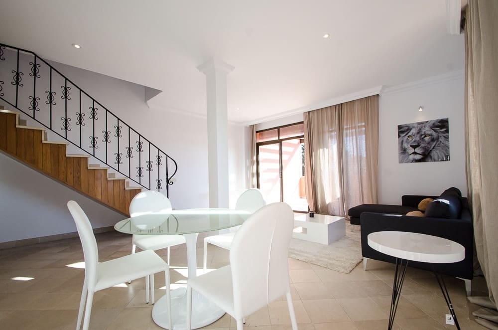 2 bedroom Penthouse for sale in El Paraiso with pool garage - € 550,000 (Ref: 10119052)