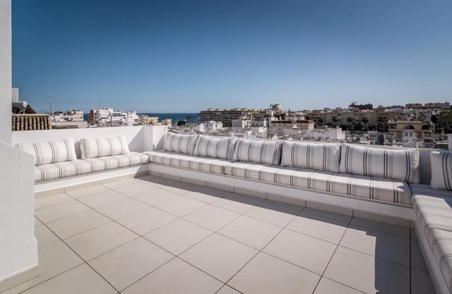 4 sovrum Hus till salu i Estepona med pool - 1 500 000 € (Ref: 10119054)