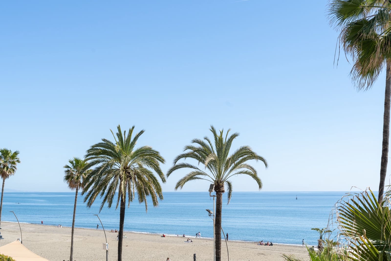 2 bedroom Apartment for sale in Estepona - € 870,000 (Ref: 10119061)