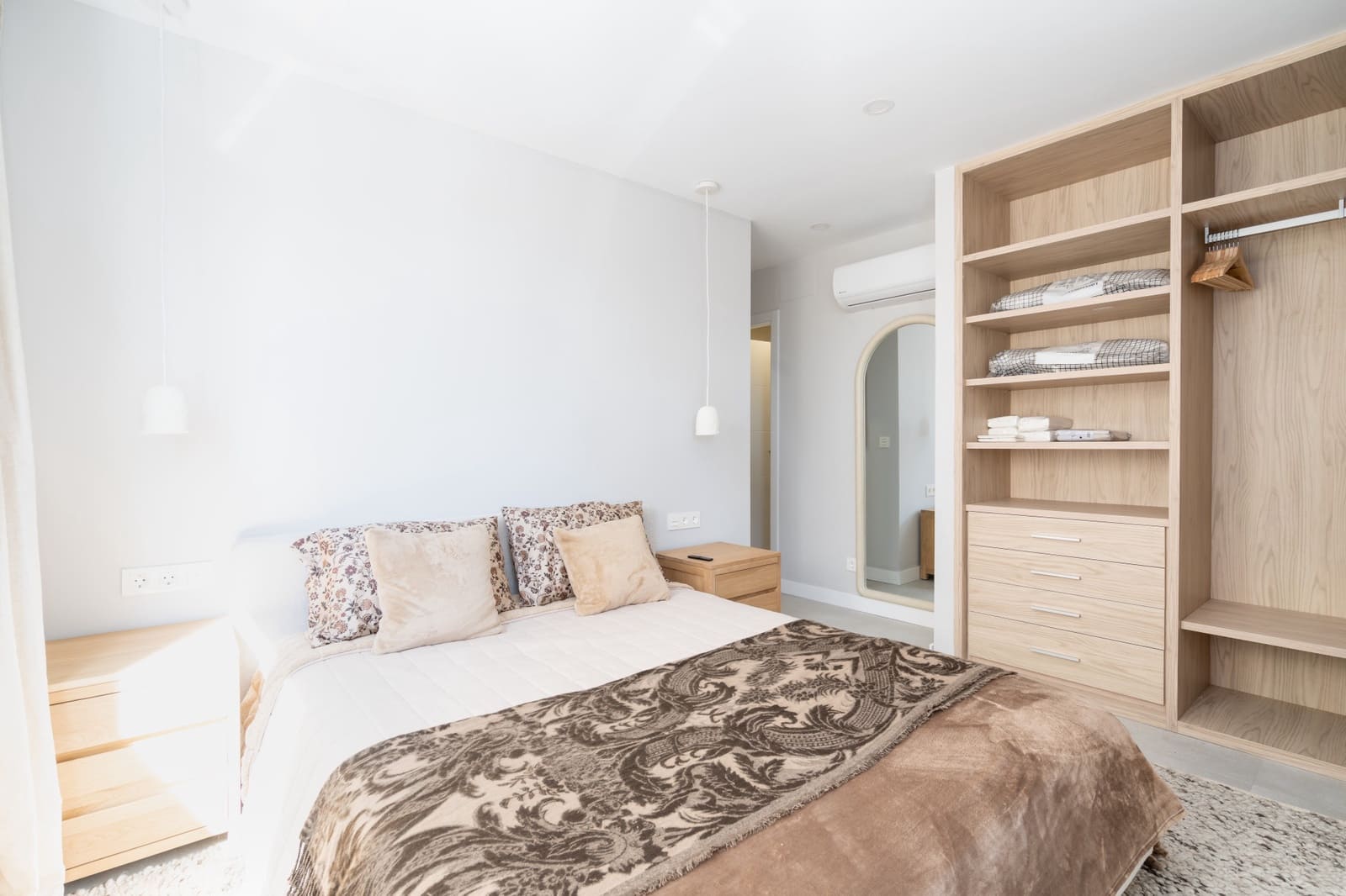 2 bedroom Apartment for sale in Estepona - € 870,000 (Ref: 10119061)