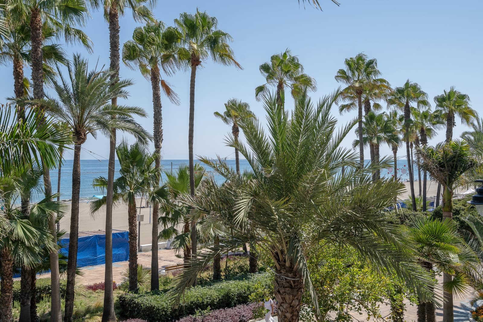 2 bedroom Apartment for sale in Estepona - € 870,000 (Ref: 10119061)