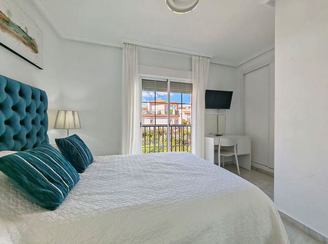 4 sypialnia Dom na sprzedaż w Marbella z basenem garażem - 675 000 € (Ref: 10119062)