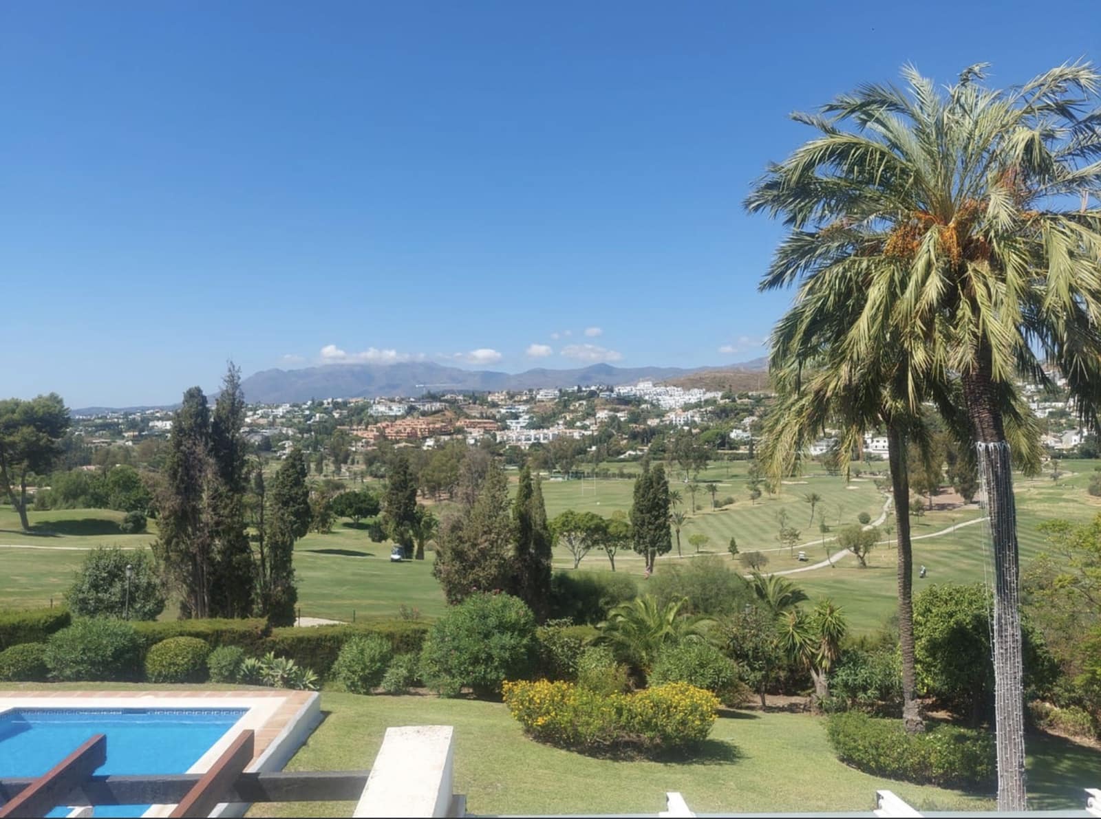 3 camera da letto Casa in vendita in El Paraiso con piscina - 550.000 € (Rif: 10124257)
